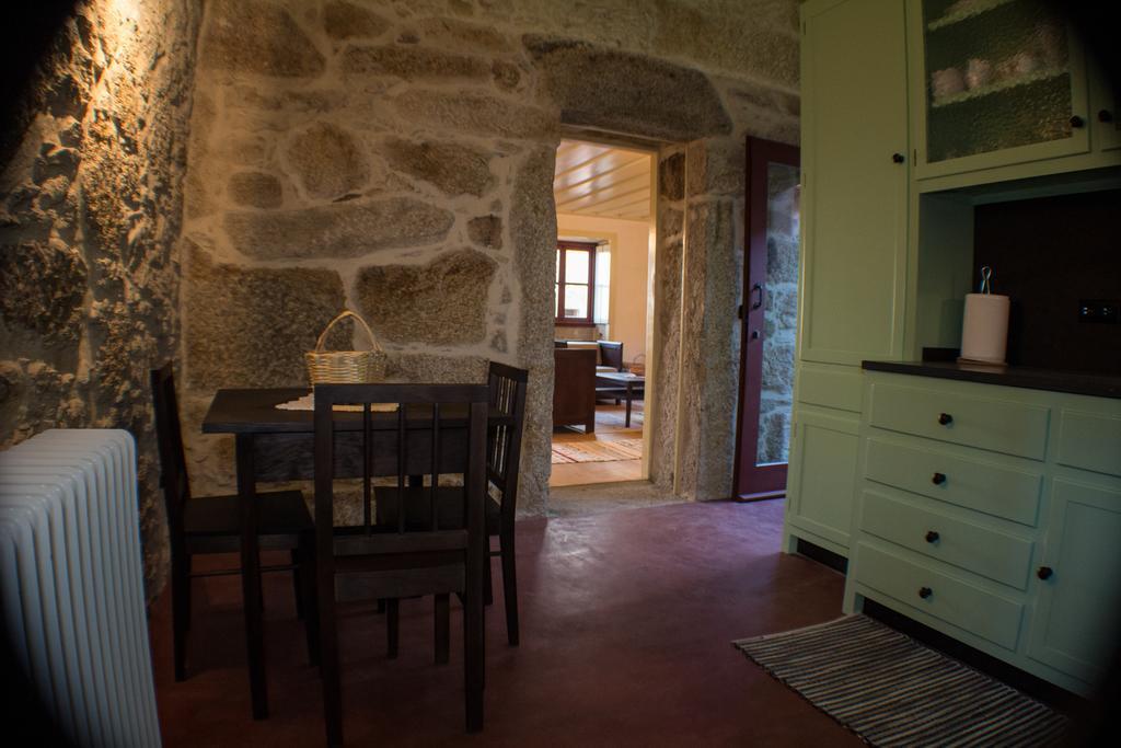 Casas Dos Avos Guest House Vale de Cambra Rom bilde