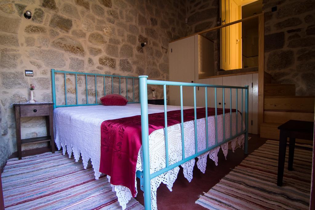Casas Dos Avos Guest House Vale de Cambra Rom bilde